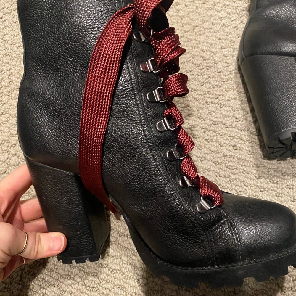 Worn 3 times great condition boots